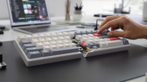 3D-print a customizable split ergonomic keyboard with hot-swap switches and wireless QMK support
