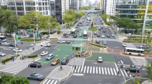 Cities pilot AI-driven traffic lights to cut congestion and emissions