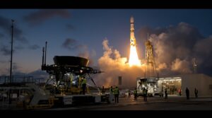 Private lunar landers target back-to-back moon missions, reviving commercial competition after recent setbacks